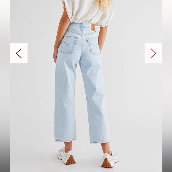 NWT Levi’s 501 Light Wash Ribcage Cropped Ankle Jeans - Picture 3 of 12